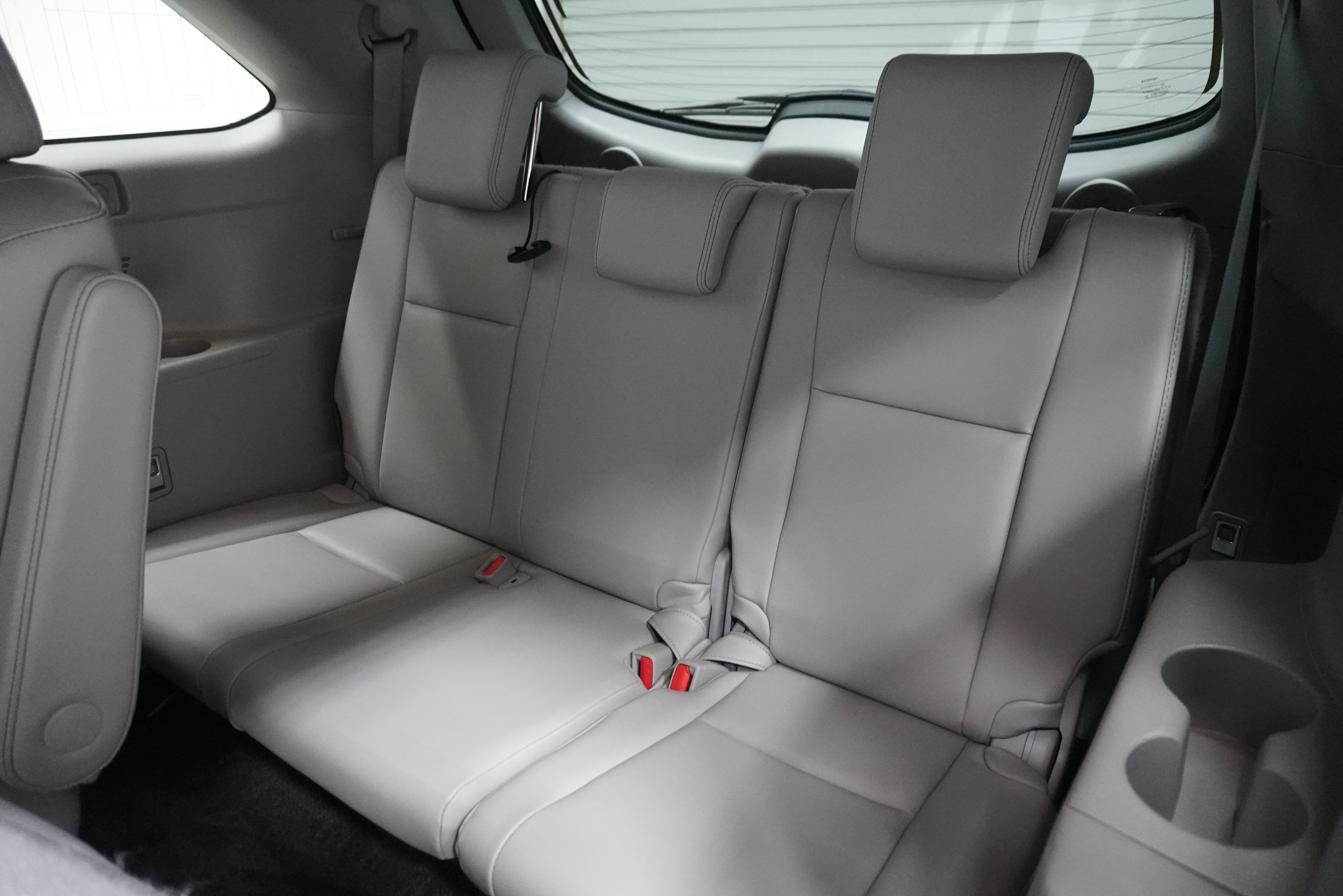 Used 2015 Toyota Highlander Limited FWD image 12