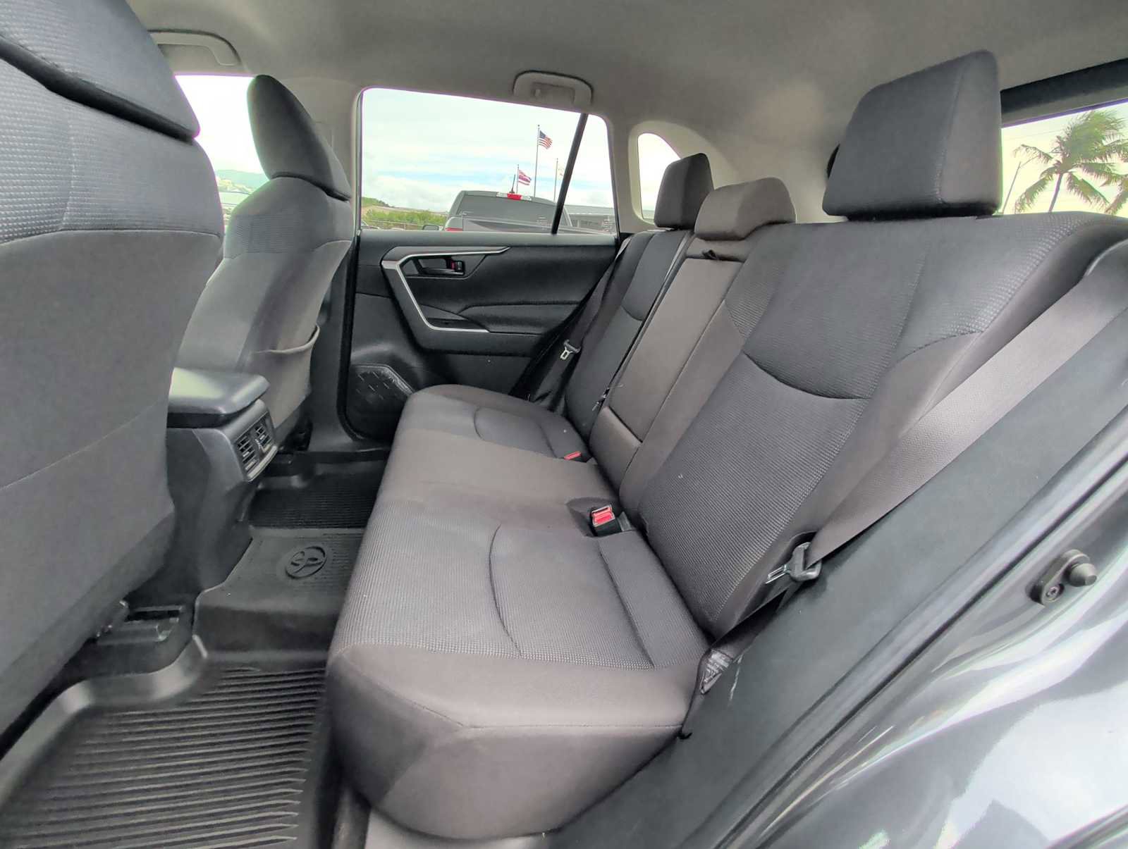 Used 2024 Toyota RAV4 LE image 23