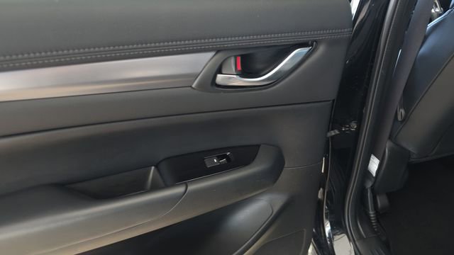 Used 2019 MAZDA CX-5 Touring FWD image 17