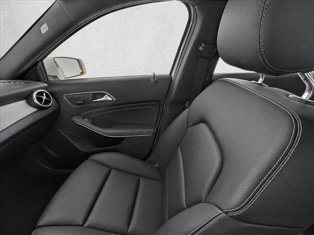 Used 2017 Mercedes-Benz GLA 250 image 28