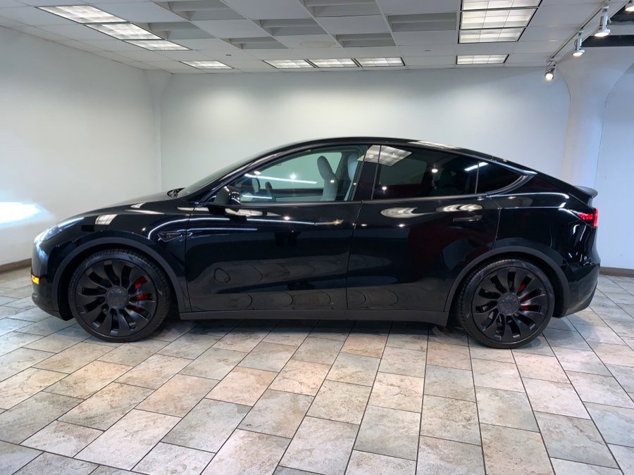 Used 2021 Tesla Model Y Performance AWD/4WD image 4
