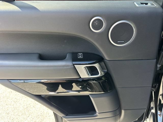 Used 2017 Land Rover Range Rover Supercharged AWD/4WD image 17