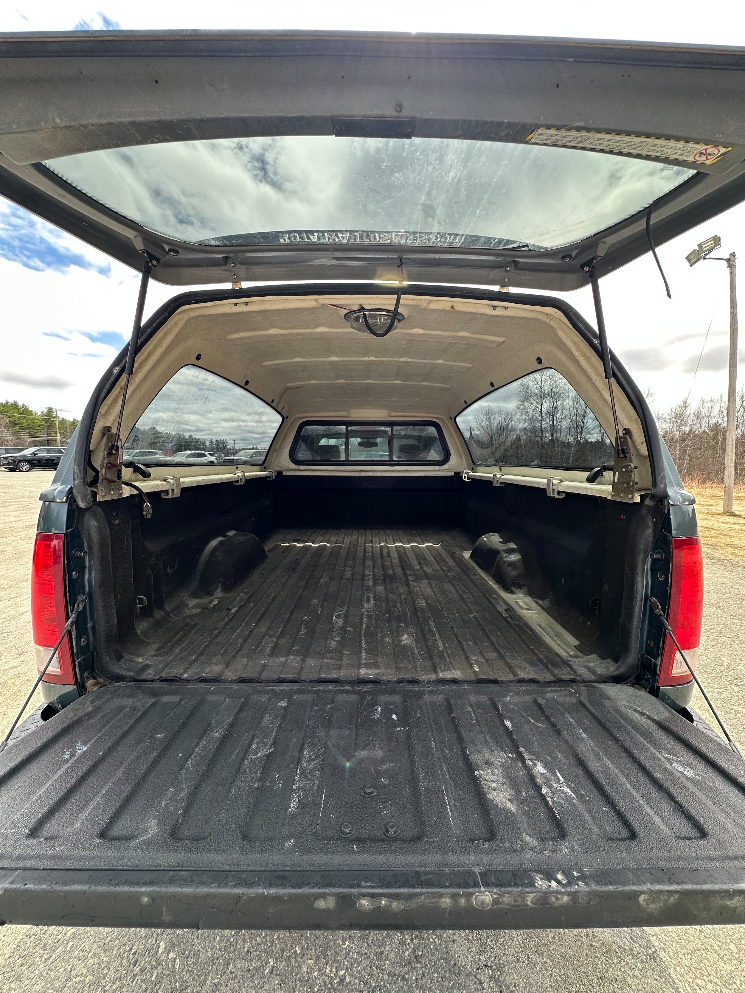 Used 2008 GMC Sierra 3500 SLT w/ Convenience Package AWD/4WD image 25