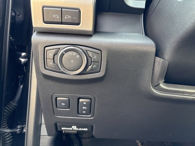 Used 2021 Ford F350 Platinum image 24