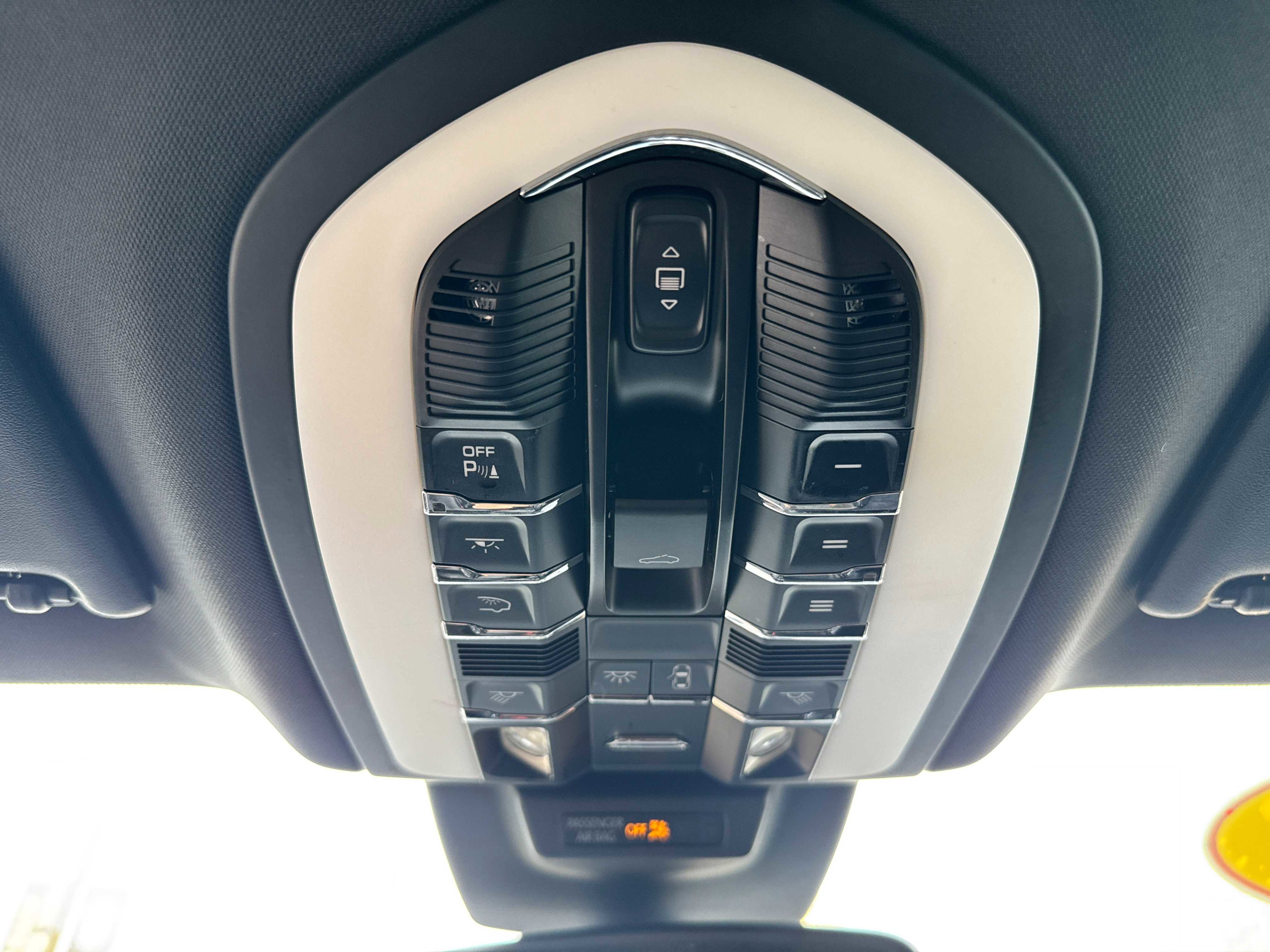 Used 2017 Porsche Macan S AWD/4WD image 21