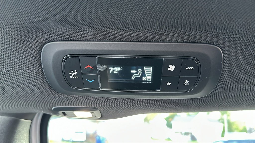 New 2026 Chrysler Pacifica Limited w/ S Appearance Package image 29