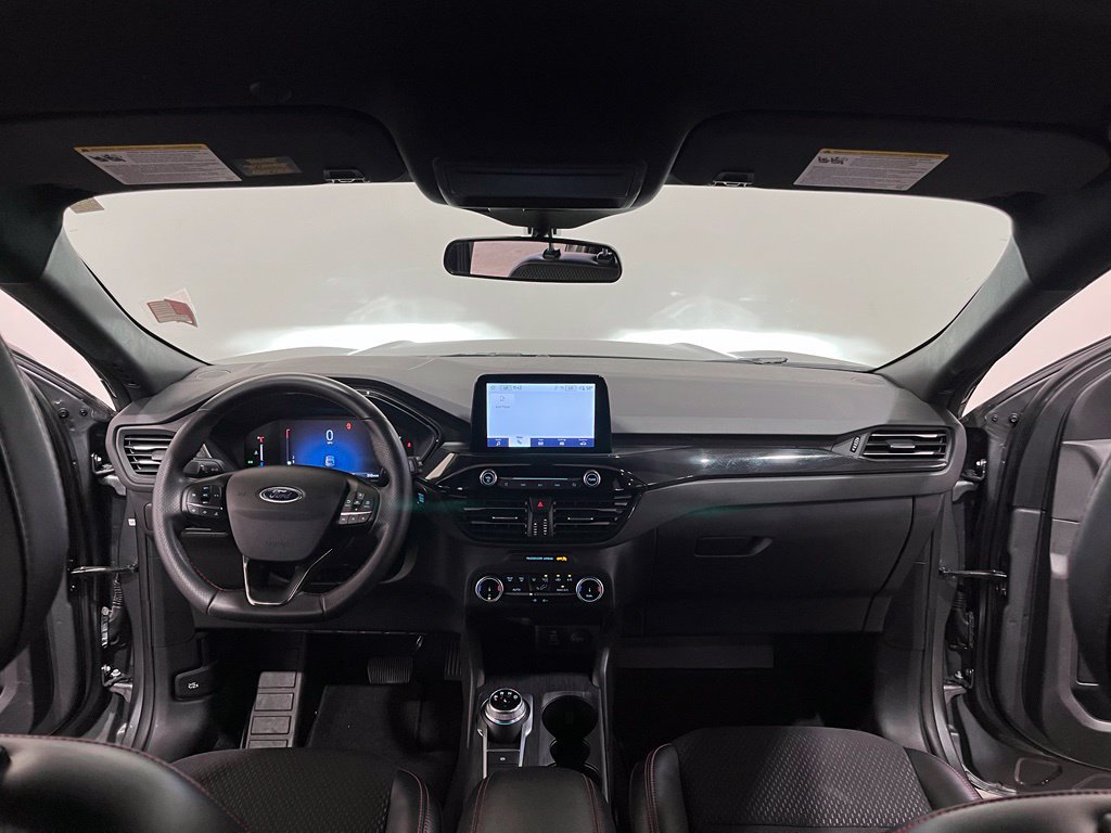 Certified 2025 Ford Escape ST-Line AWD/4WD image 20