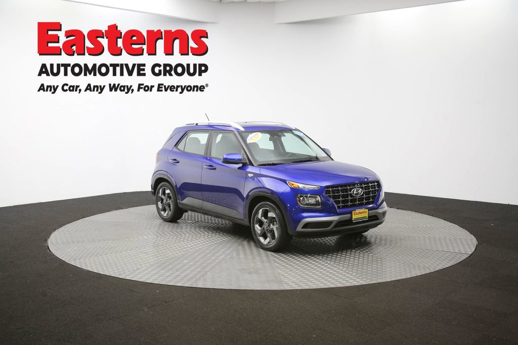 Used 2023 Hyundai Venue SEL image 44