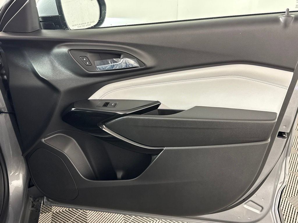 New 2026 Chevrolet Trax LT w/ Driver Confidence Package FWD image 35