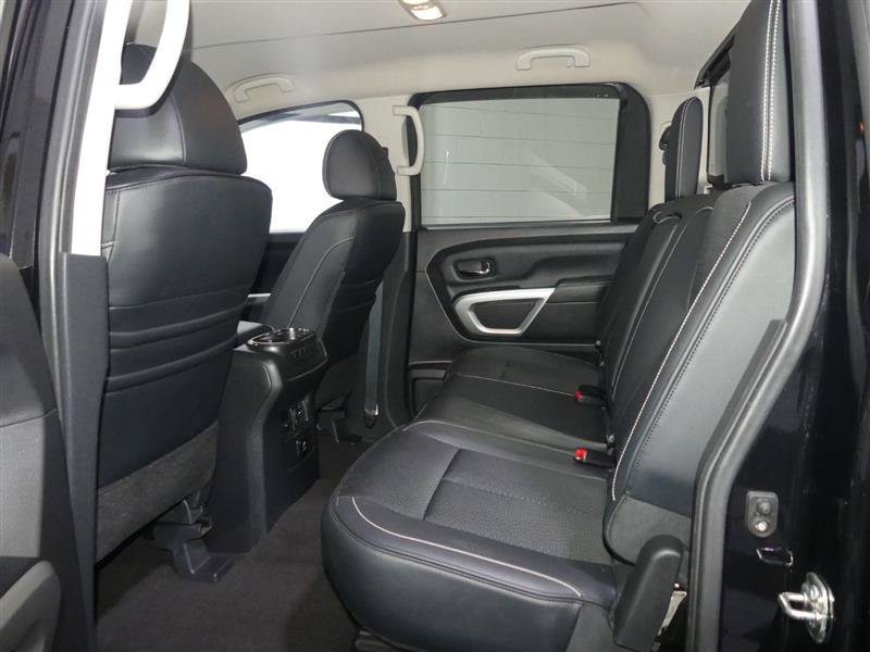 Used 2018 Nissan Titan PRO-4X AWD/4WD image 26