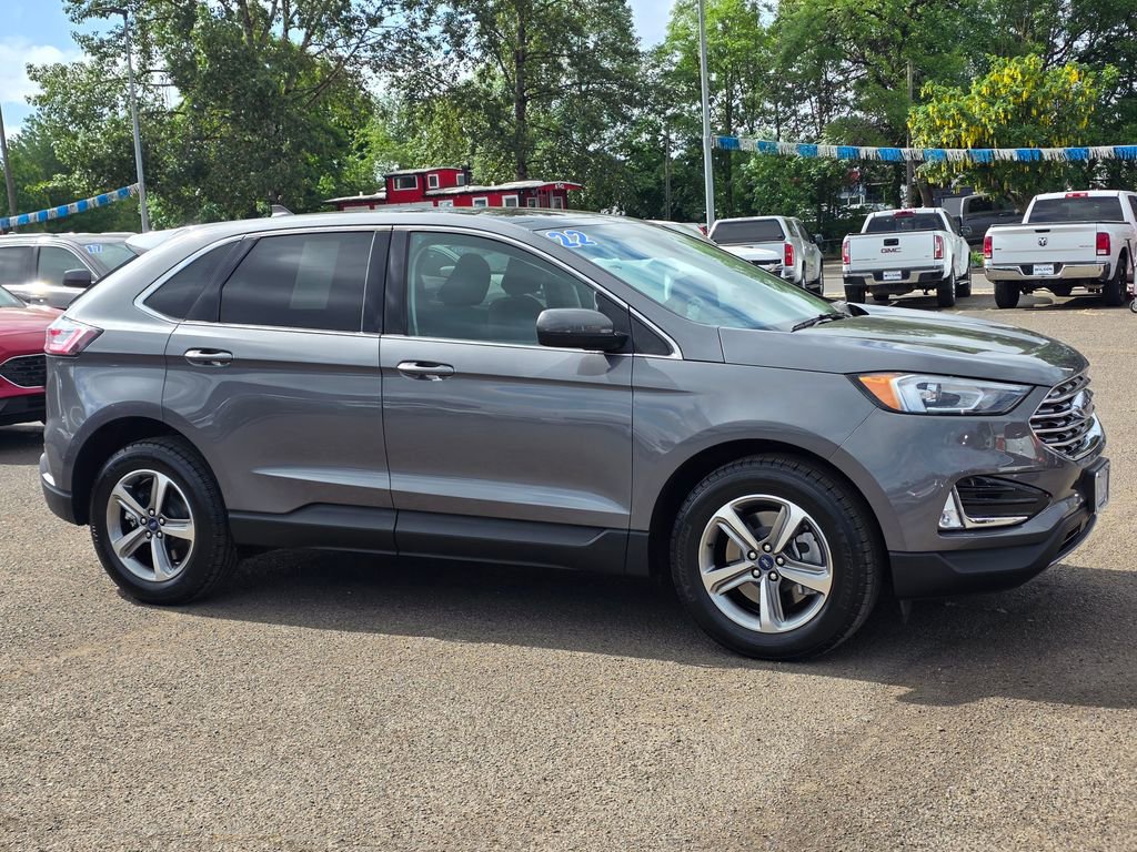 Used 2022 Ford Edge SEL w/ Convenience Package AWD/4WD image 3