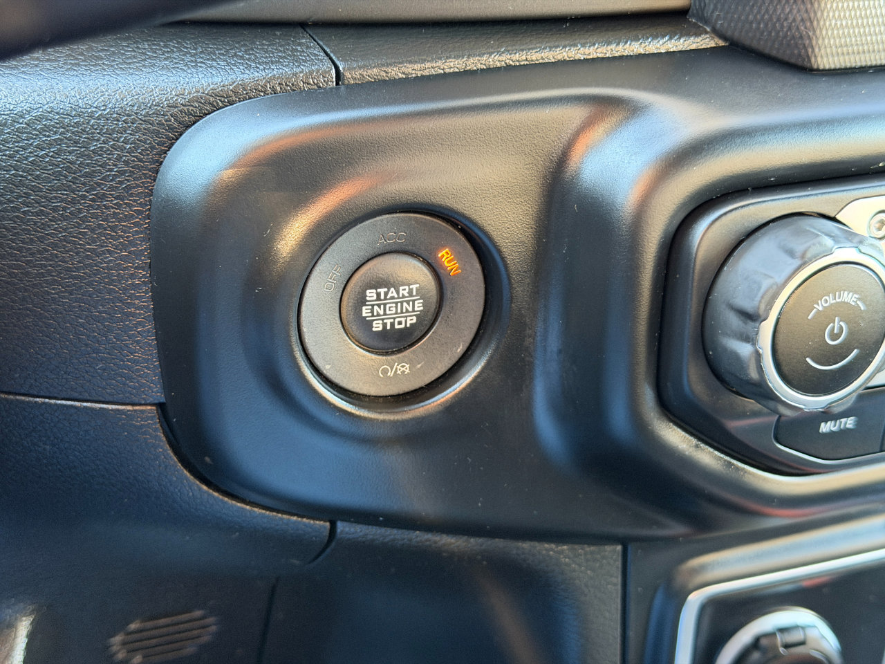 Used 2019 Jeep Wrangler Unlimited Sport S image 20