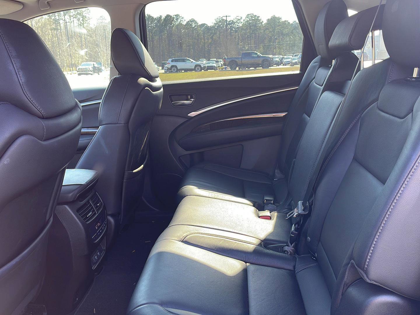 Used 2019 Acura MDX FWD image 25