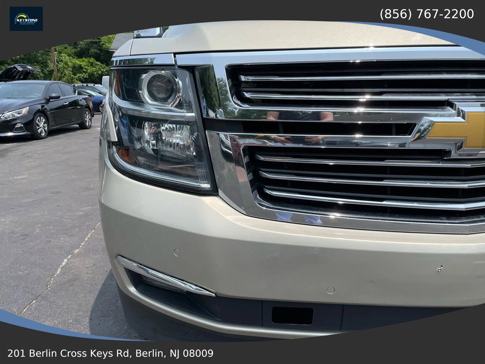 Used 2015 Chevrolet Suburban LTZ w/ Max Trailering Package AWD/4WD image 2