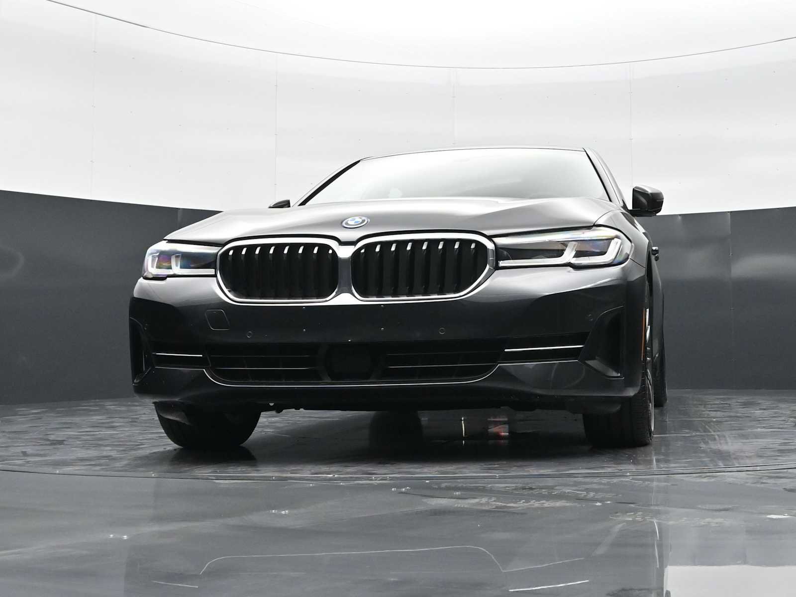 Used 2022 BMW 530e w/ Executive Package RWD image 26