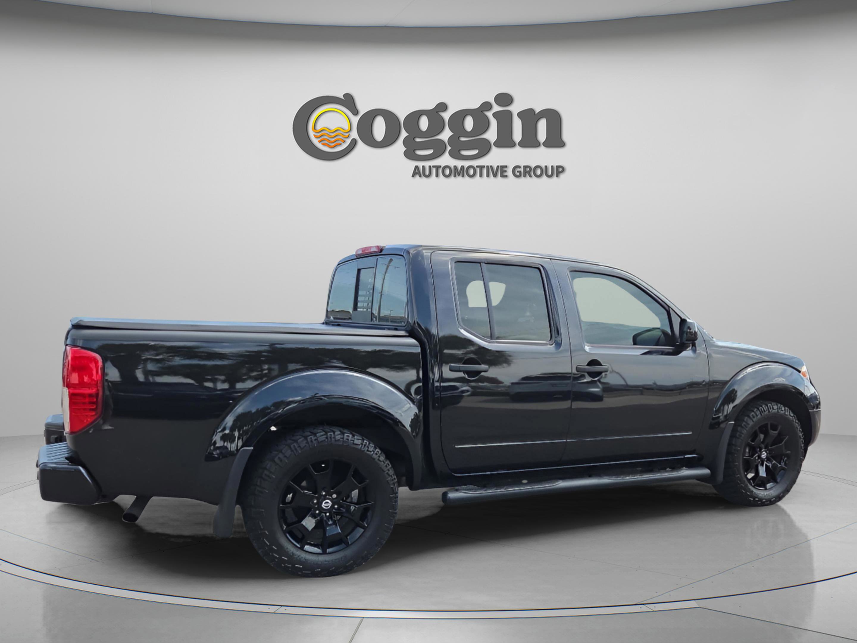 Used 2020 Nissan Frontier SV w/ Midnight Edition Floor Mats RWD image 5