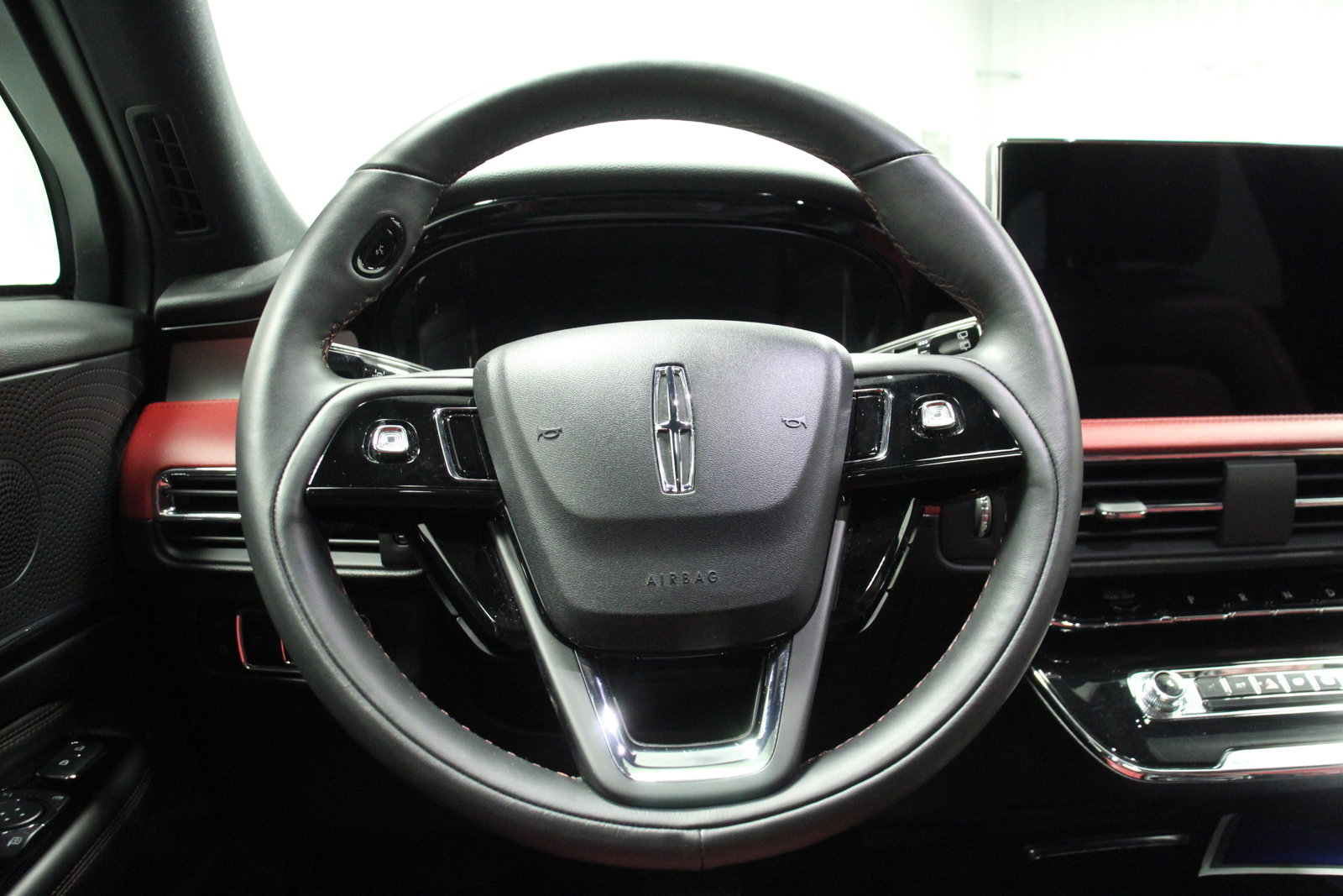 Used 2024 Lincoln Corsair Grand Touring w/ Equipment Group 301A AWD/4WD image 20