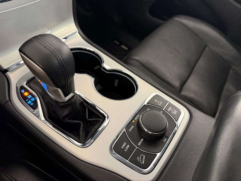 Used 2018 Jeep Grand Cherokee Summit image 24