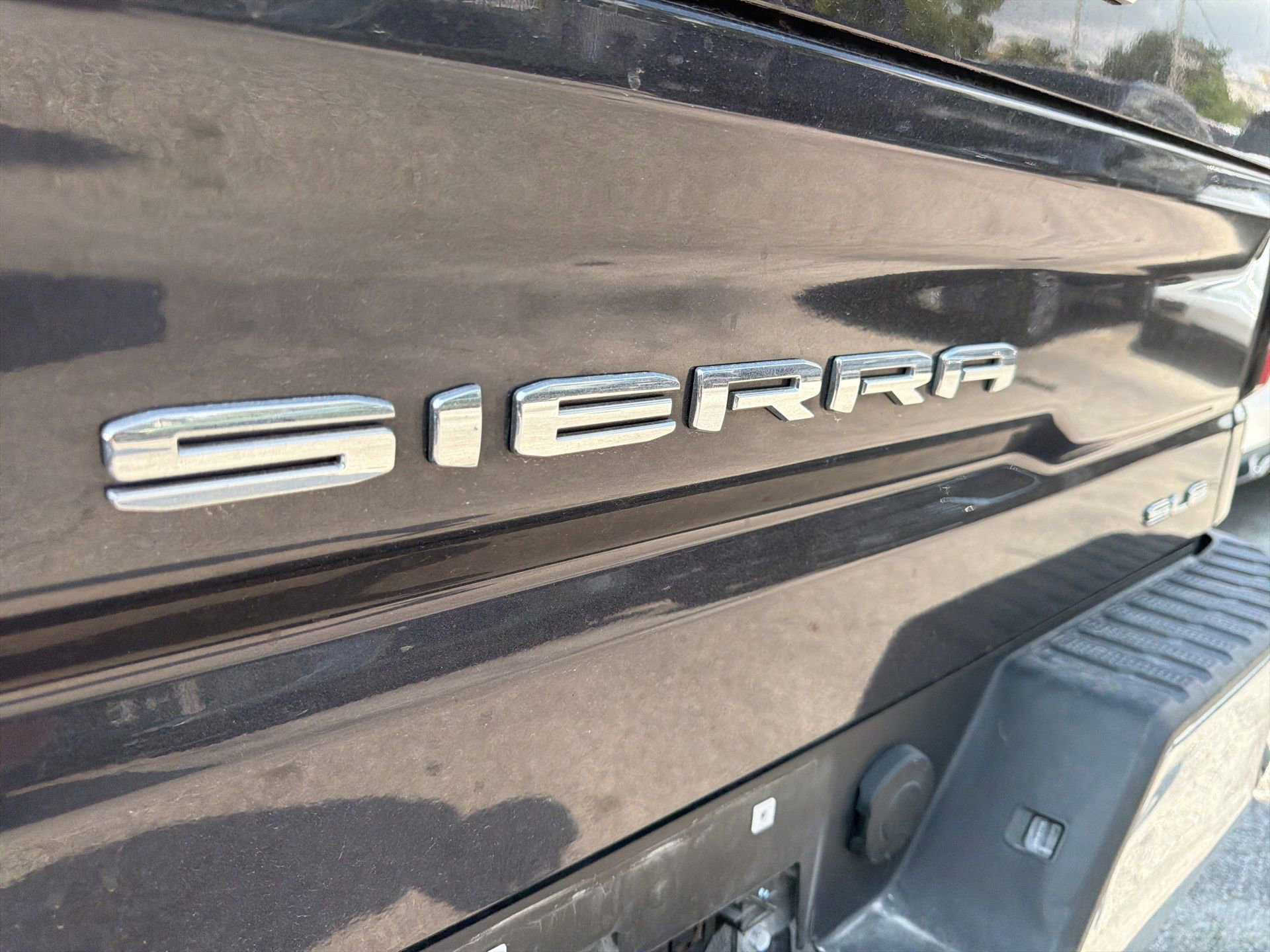 Used 2023 GMC Sierra 1500 SLE RWD image 13