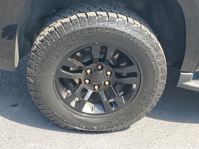 Used 2020 Chevrolet Suburban LT AWD/4WD image 7