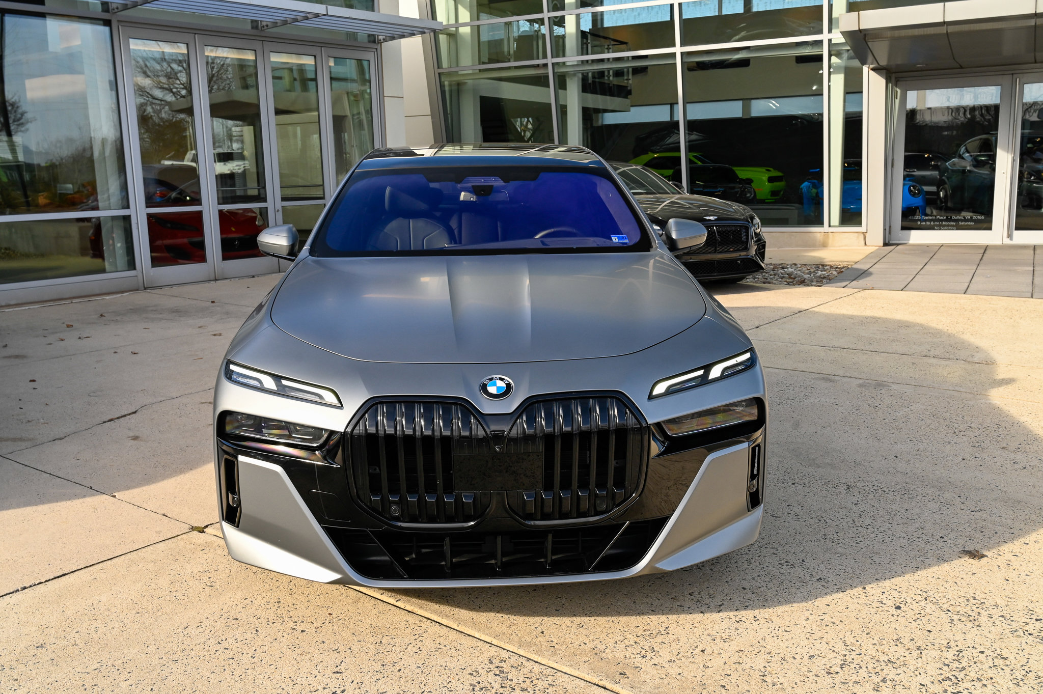 Used 2023 BMW 760i xDrive 760i xDrive image 2