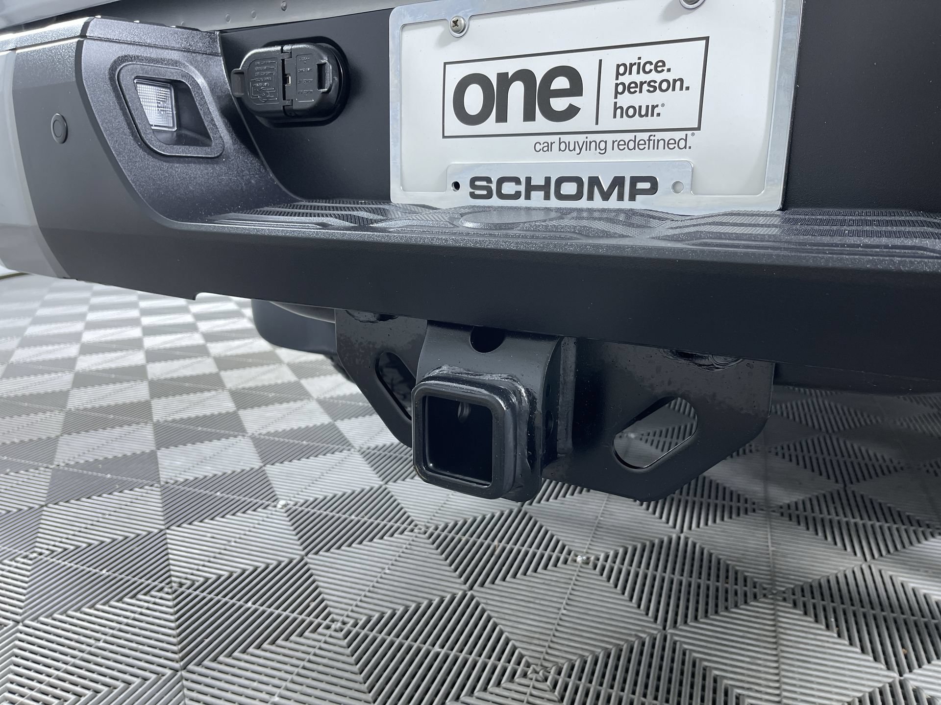 Used 2019 Toyota Tundra SR5 w/ TRD Off Road Package AWD/4WD image 23