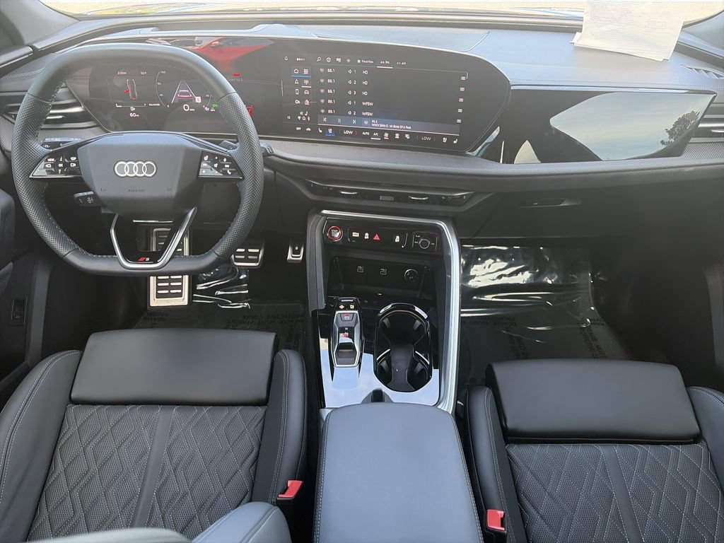 Used 2025 Audi SQ5 Premium Plus AWD/4WD image 13