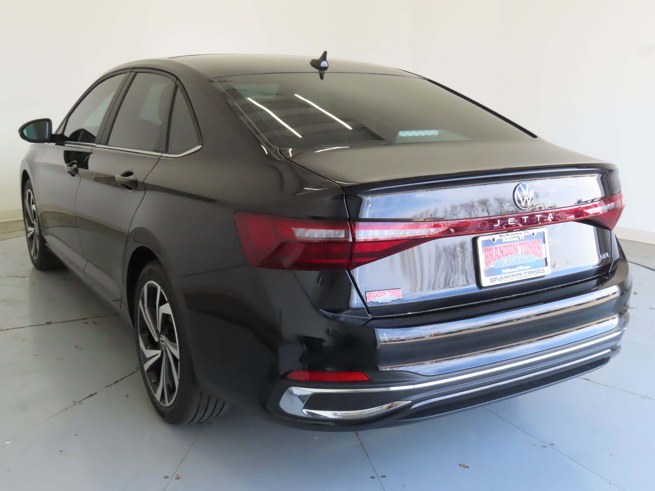 New 2026 Volkswagen Jetta SEL image 7