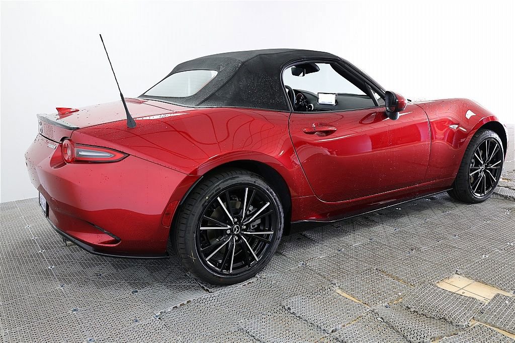 New 2025 MAZDA MX-5 Miata Grand Touring w/ Appearance Package RWD image 4