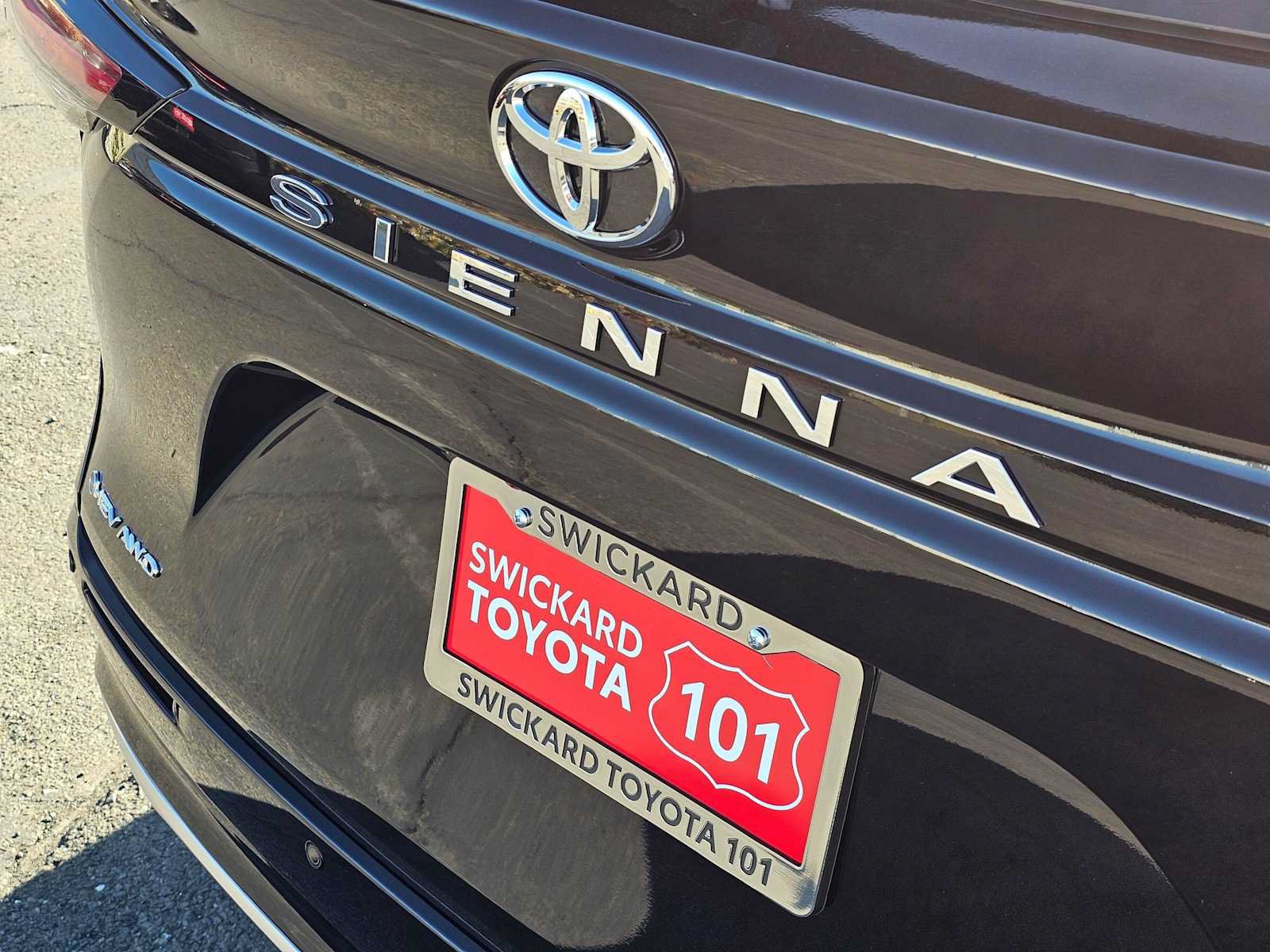 New 2026 Toyota Sienna Platinum AWD/4WD image 14