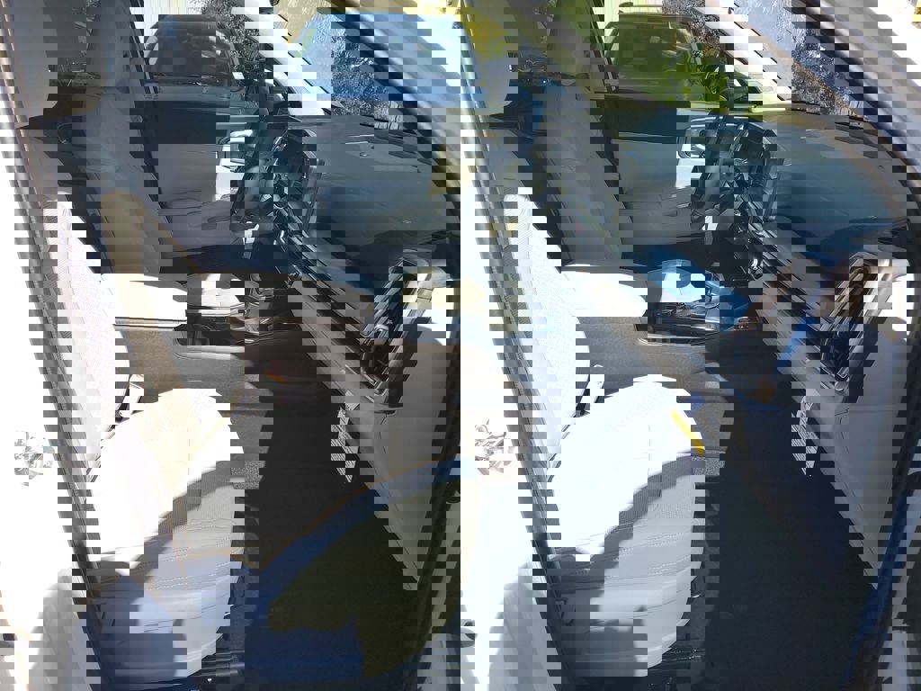 New 2026 Kia Sorento S image 7