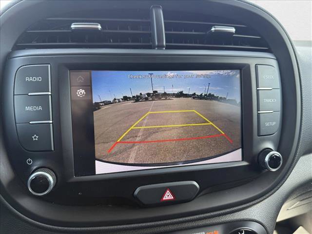 Used 2023 Kia Soul LX image 18