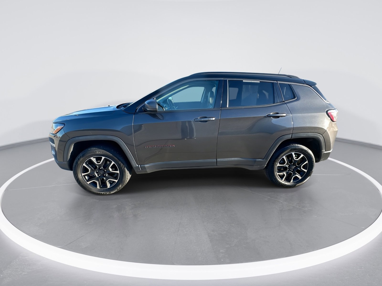 Used 2020 Jeep Compass Trailhawk AWD/4WD image 5