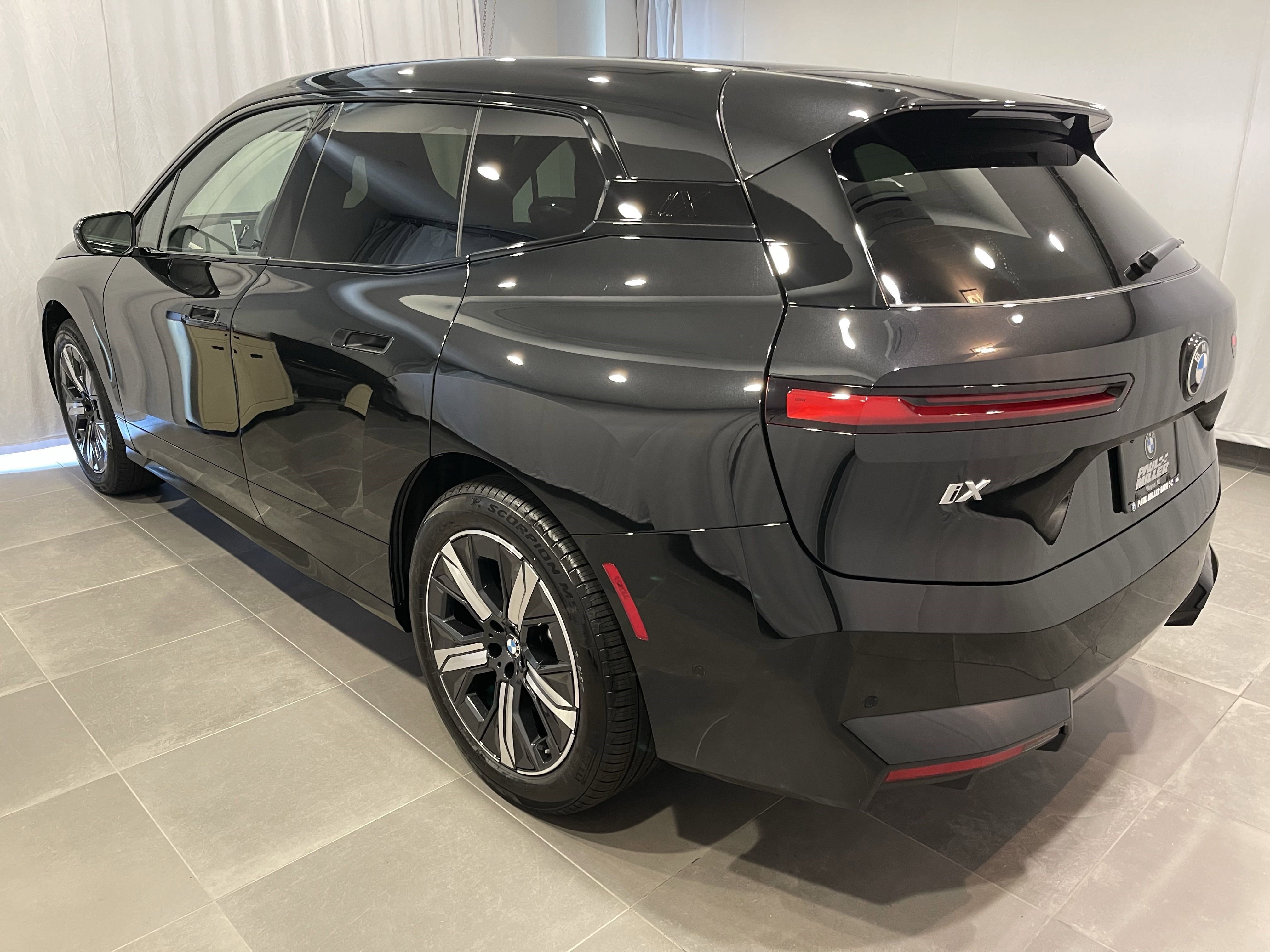 New 2026 BMW iX xDrive45 AWD/4WD image 4