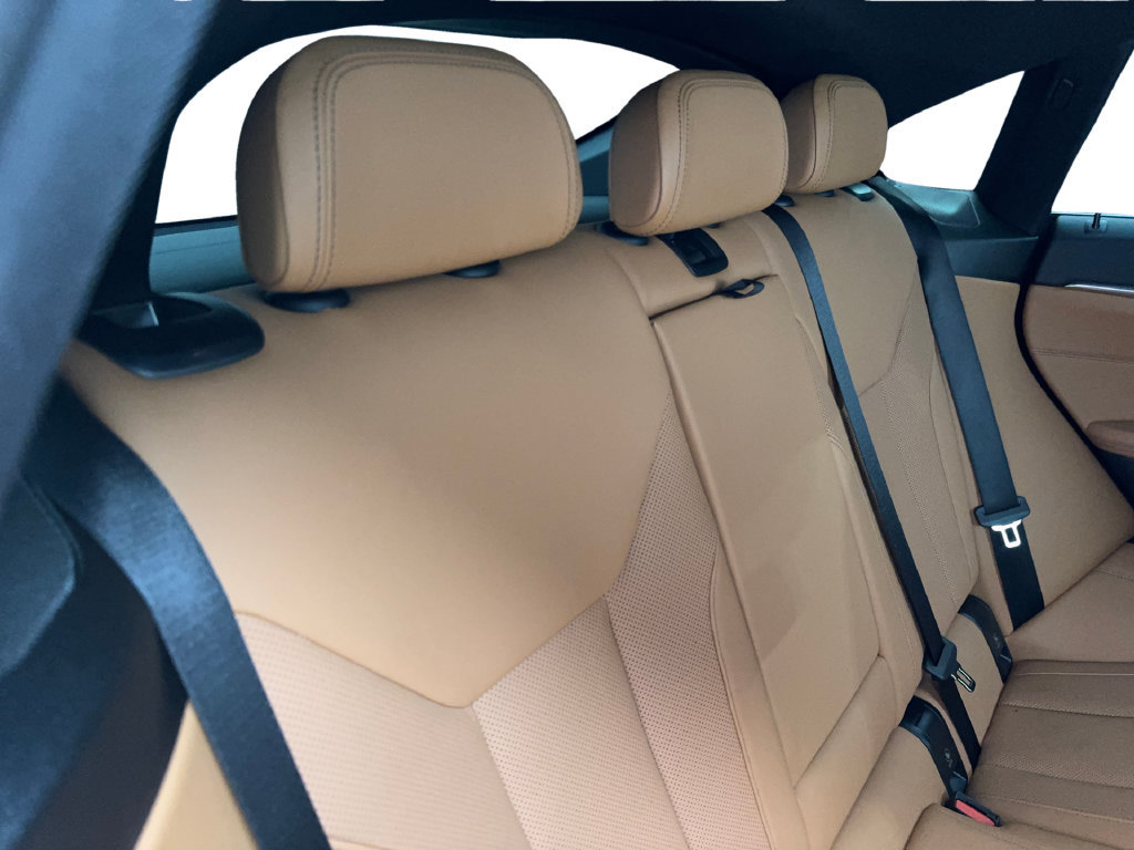 Used 2025 BMW i4 eDrive40 w/ Premium Package RWD image 43
