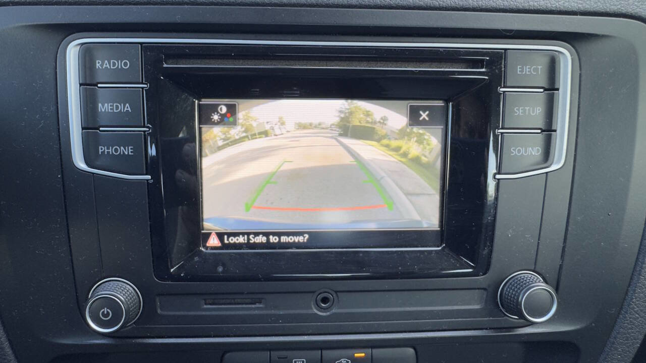 Used 2017 Volkswagen Jetta S image 23