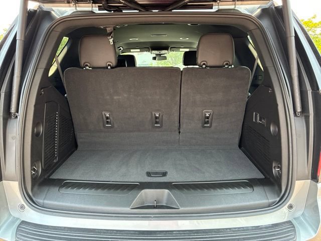 Used 2023 Chevrolet Tahoe LT w/ Luxury Package AWD/4WD image 7