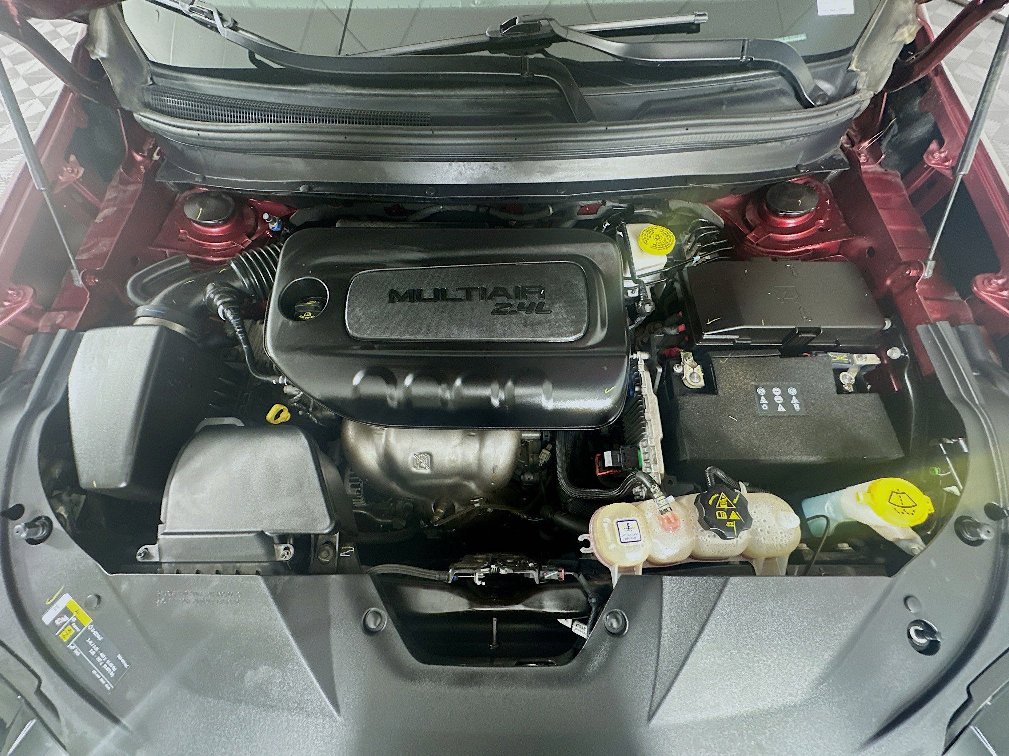 Used 2019 Jeep Cherokee Latitude w/ Popular Appearance Group image 31