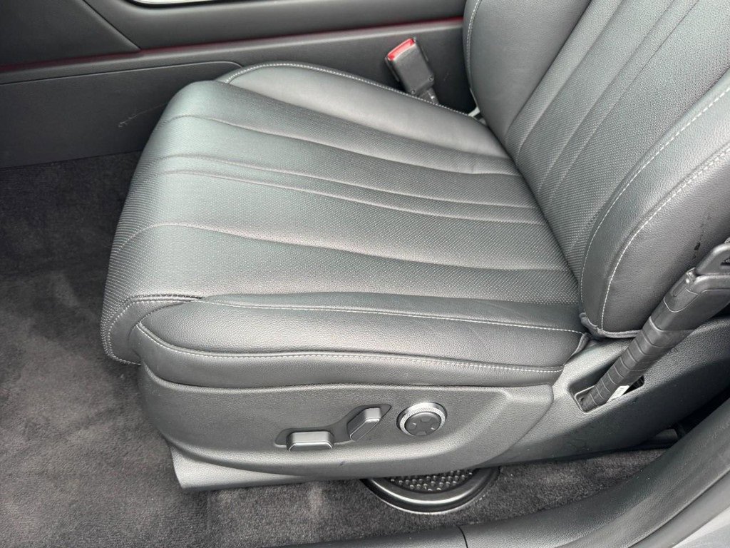 Certified 2025 Genesis GV80 2.5T Select image 15