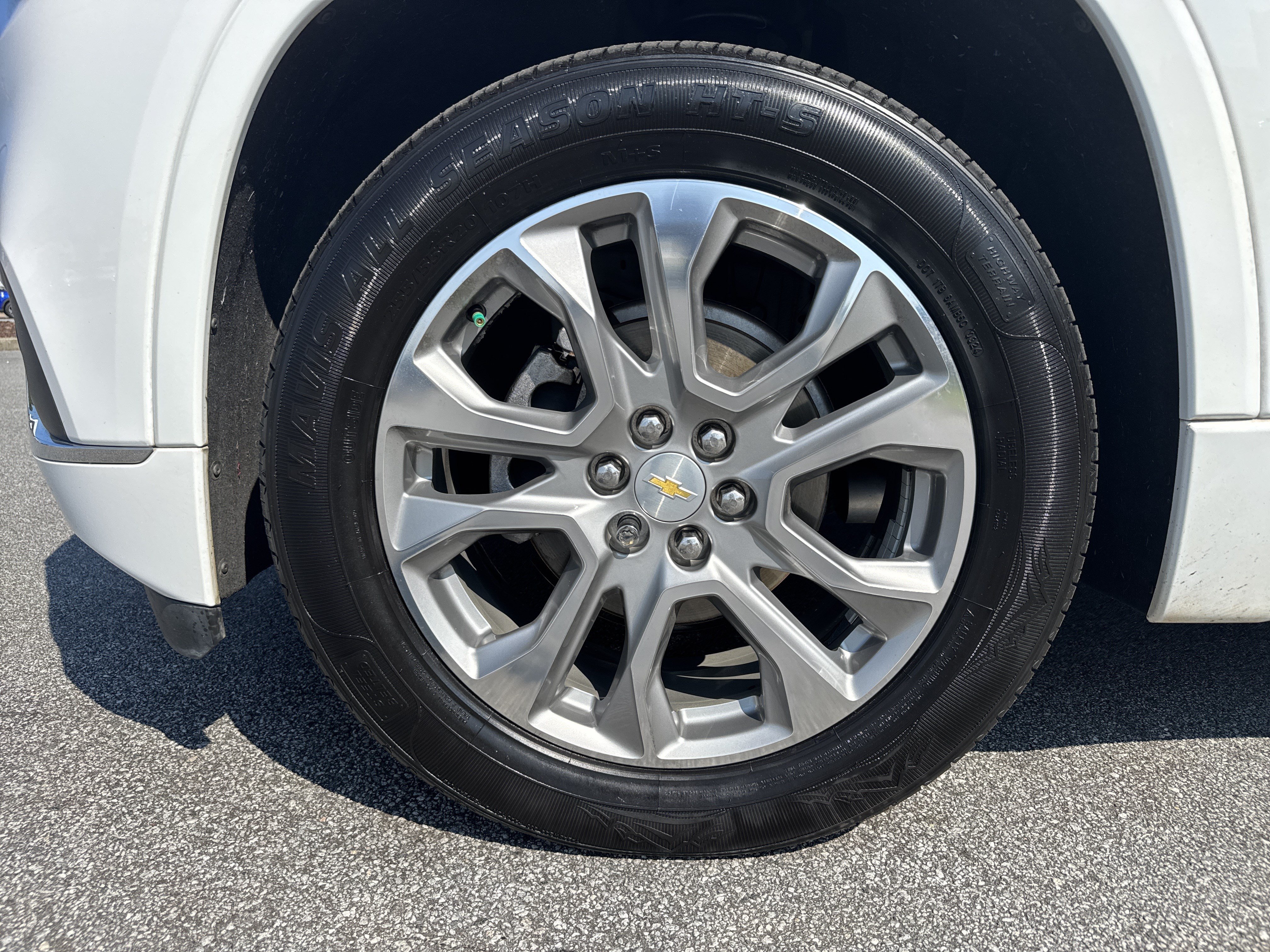 Used 2018 Chevrolet Traverse Premier AWD/4WD image 13
