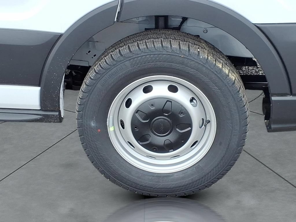 New 2026 Ford Transit 250 Low Roof RWD image 9