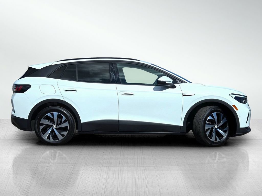 Certified 2023 Volkswagen ID.4 Pro image 3