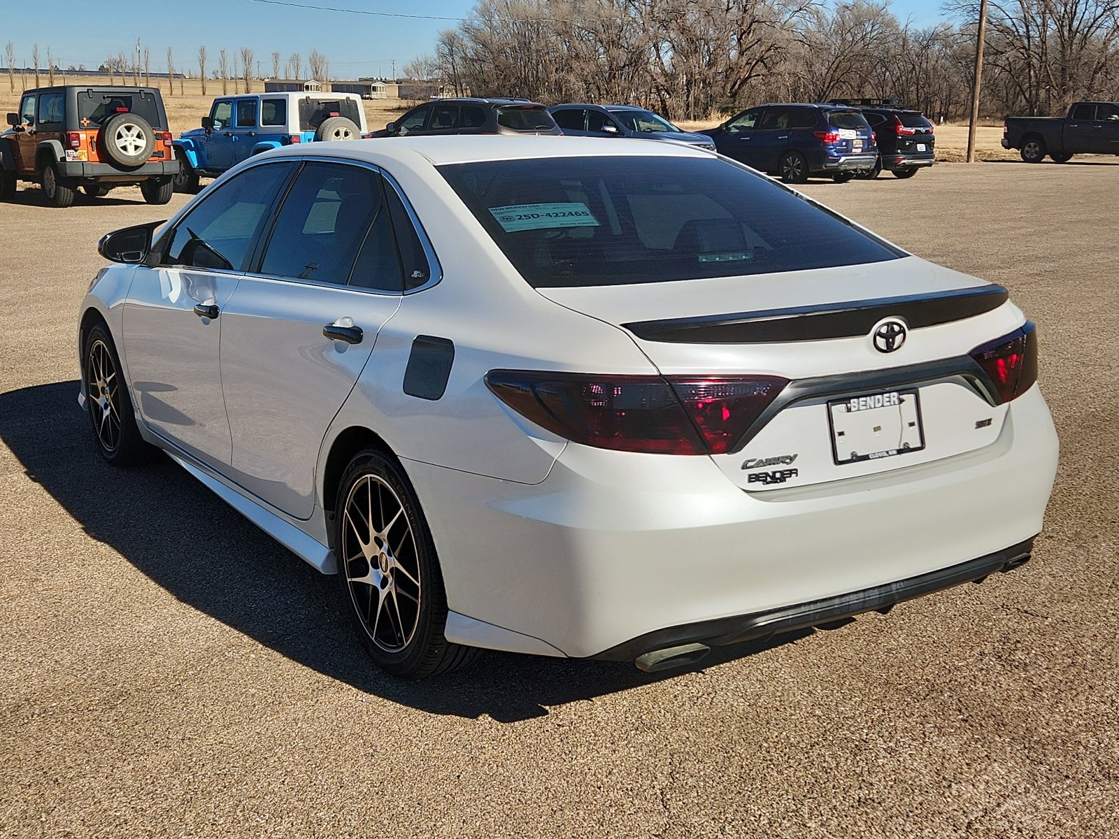 Used 2016 Toyota Camry XLE image 3