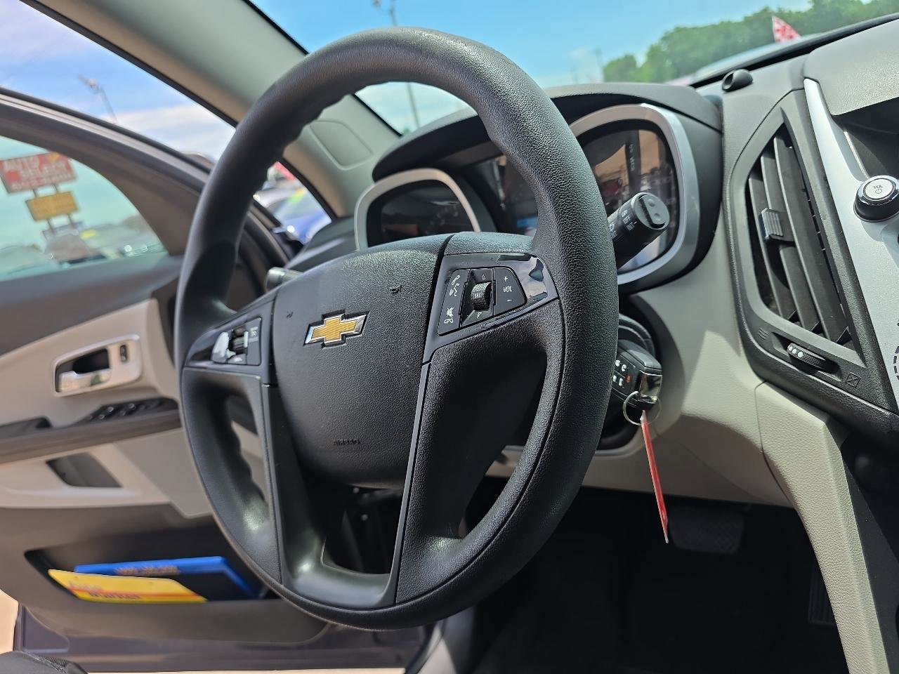Used 2014 Chevrolet Equinox LS FWD image 13