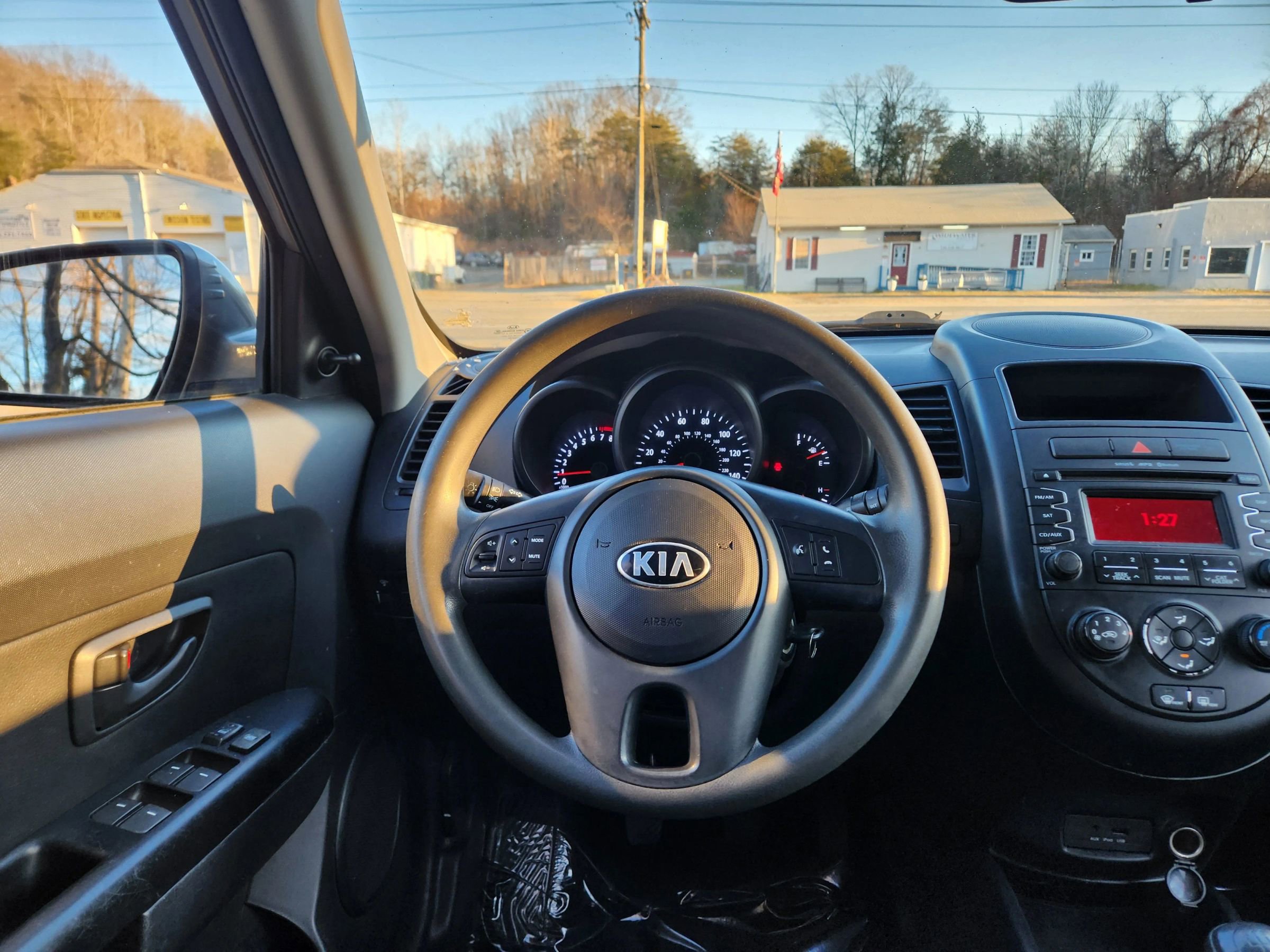 Used 2013 Kia Soul image 28