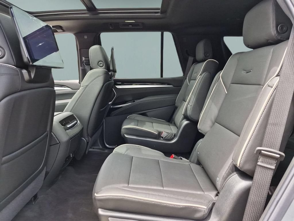 New 2026 Cadillac Escalade Sport w/ Touring Package AWD/4WD image 27