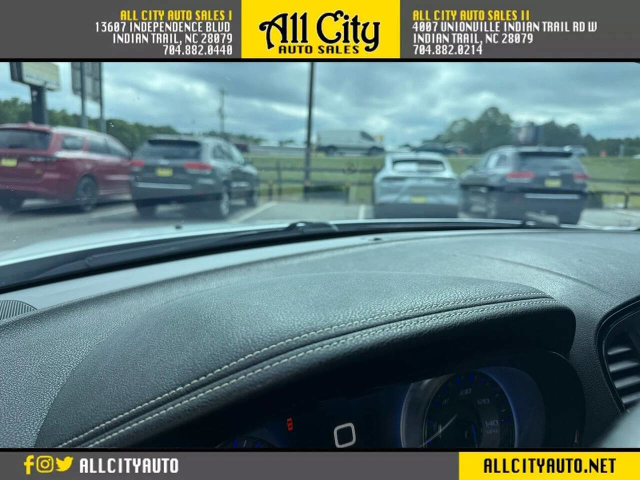 Used 2018 Chrysler 300 S w/ 300S Premium Group RWD image 25