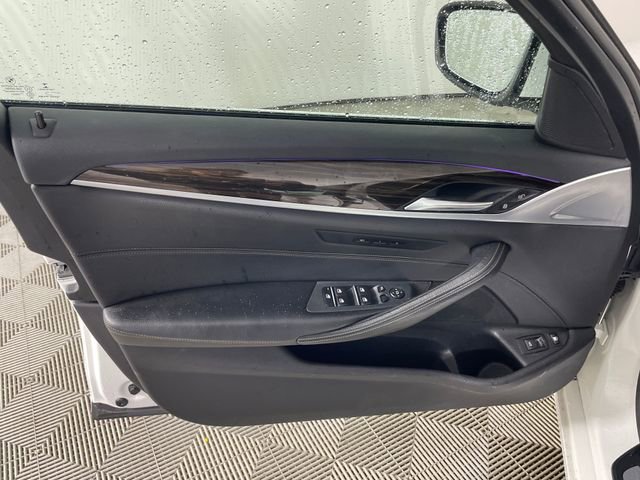 Used 2018 BMW 530e image 16