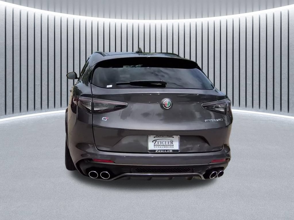 Used 2024 Alfa Romeo Stelvio Quadrifoglio AWD/4WD image 10