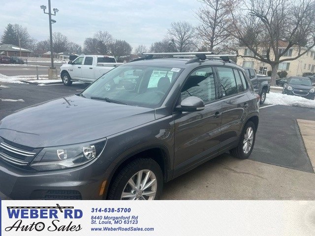 Used 2018 Volkswagen Tiguan Limited w/ Premium Package image 1